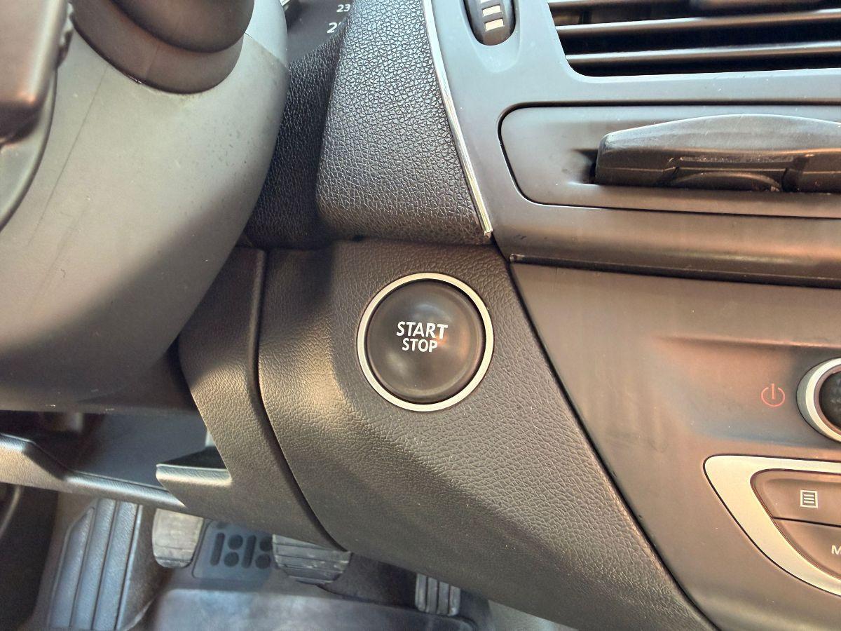 RENAULT - Laguna - 2.0 dCi 150CV 4Control