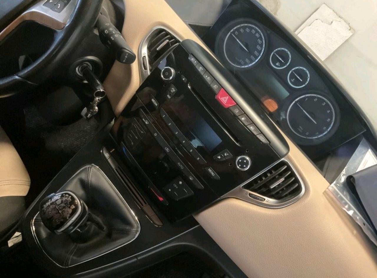 Lancia Ypsilon 1.2 69 CV 5 porte GPL Ecochic Gold