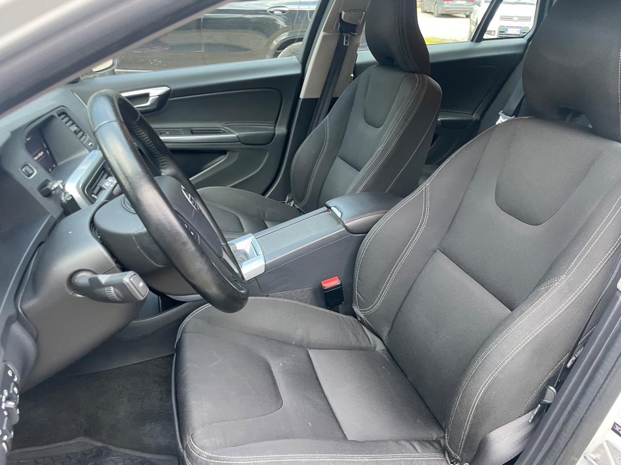 Volvo V60 2.0 Diesel - Automatico - Neopatentati