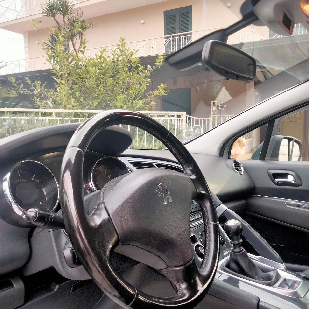 Peugeot 3008 1.6 e-HDi 110 Cavalli Allure