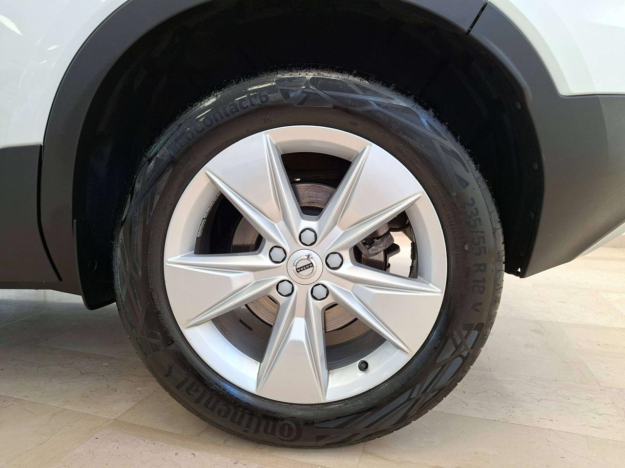 Volvo XC40 2.0 b3 CORE Aut 2 ANNI GARANZIA AYVENS