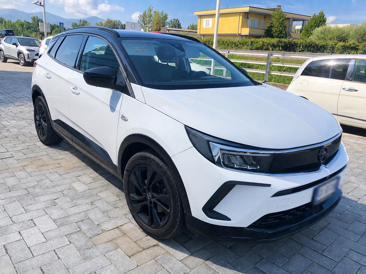 Opel Grandland 1.2 Turbo 12V 130 CV