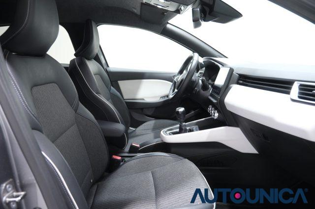 RENAULT Clio TCE 90 CV 5 PORTE TECHNO NEOPATENTATI