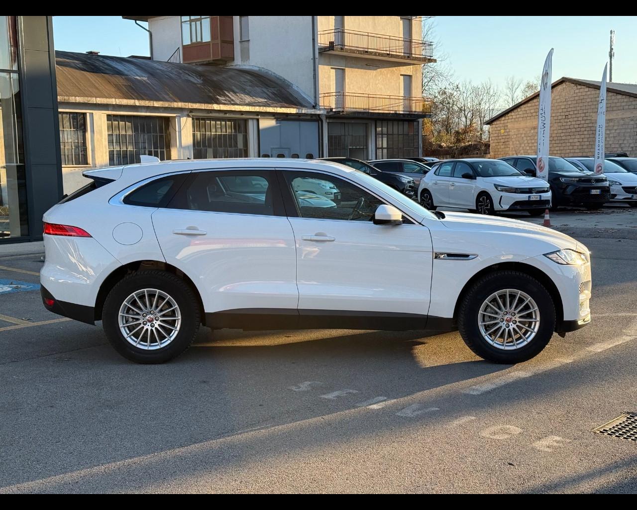 JAGUAR F-Pace (X761) - F-Pace 2.0 D 180 CV aut. Pure