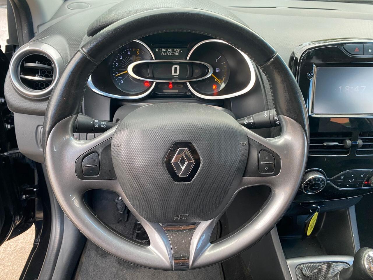 Renault Clio 1.5 dCi 75cv costume national restyling 2015