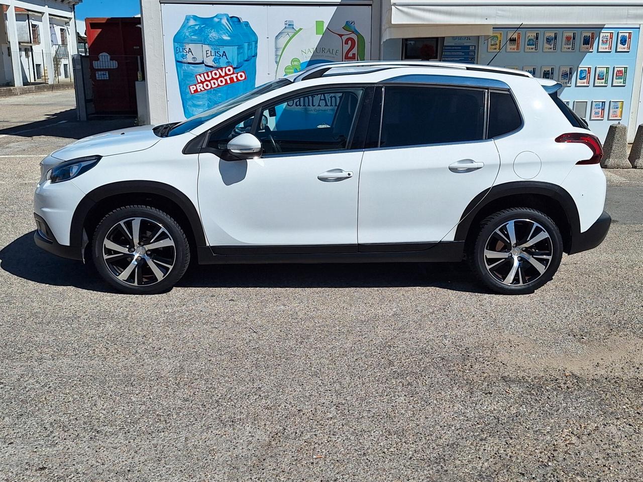 Peugeot 2008 BlueHDi 100 GT Line UNICAPROPIETARIA KM CERTIFICATI NAVI PELLE €6B