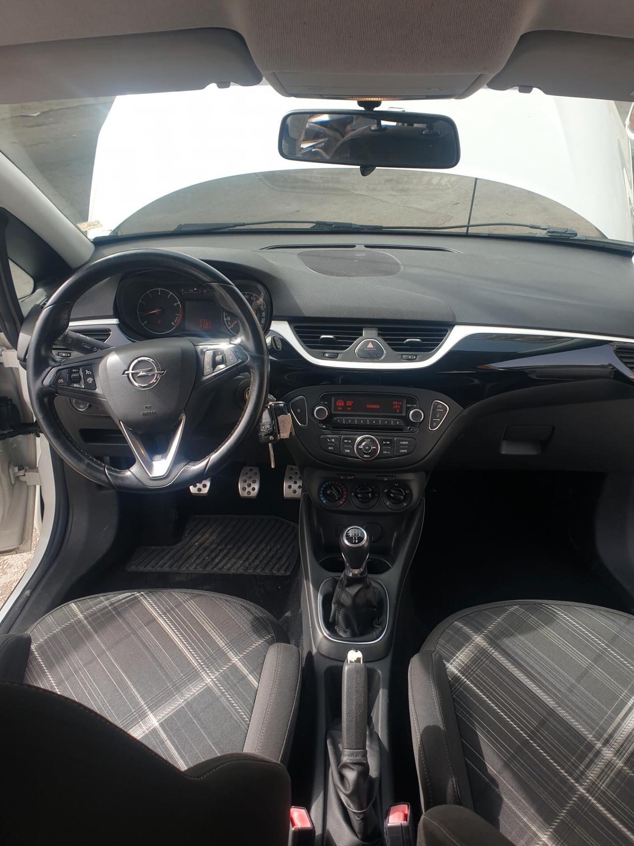 Opel Corsa 1.4 90CV GPL Tech Coupé b-Color