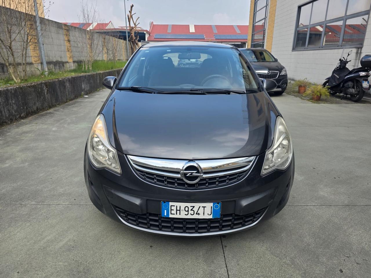 Opel Corsa 1.2 3 porte Elective
