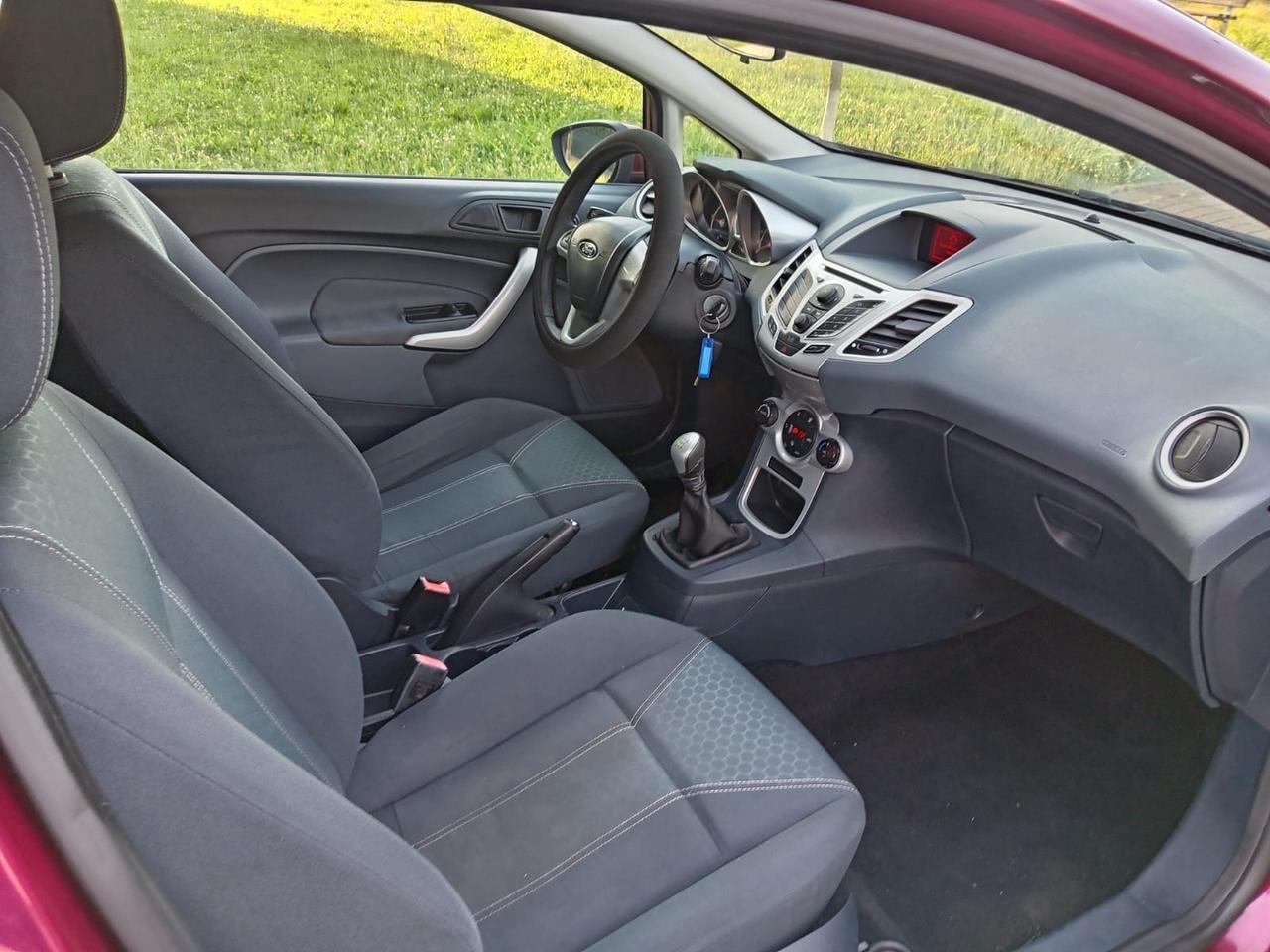 Ford Fiesta 1.2 82CV 3 porte Titanium
