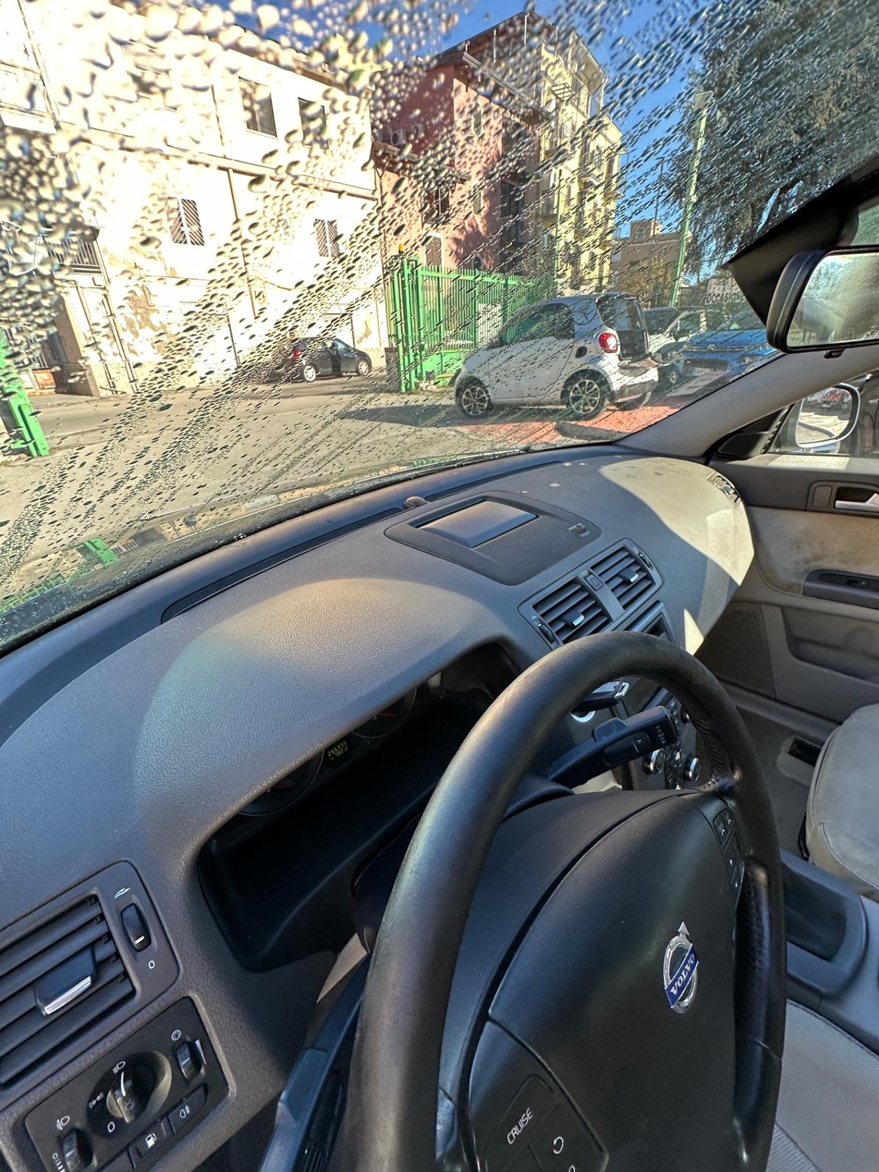 Volvo V50 D2 R-design