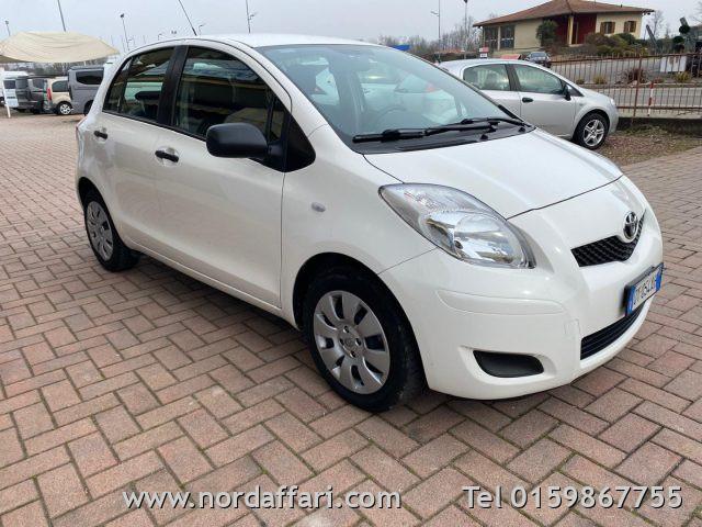 TOYOTA Yaris 1.0 5 porte