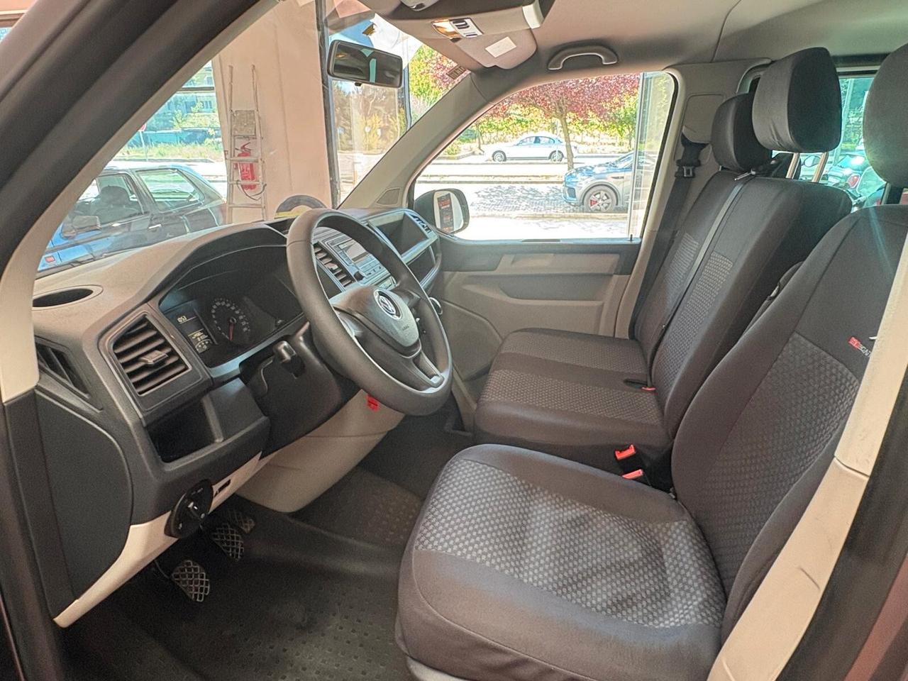 VOLKSWAGEN CARAVELLE Diesel 2.0 TDI CV 150 Km 181.933 garanzia 12 mesi