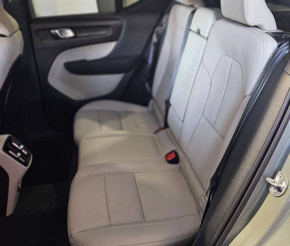 Volvo XC40 2.0 b3 Ultra Dark auto