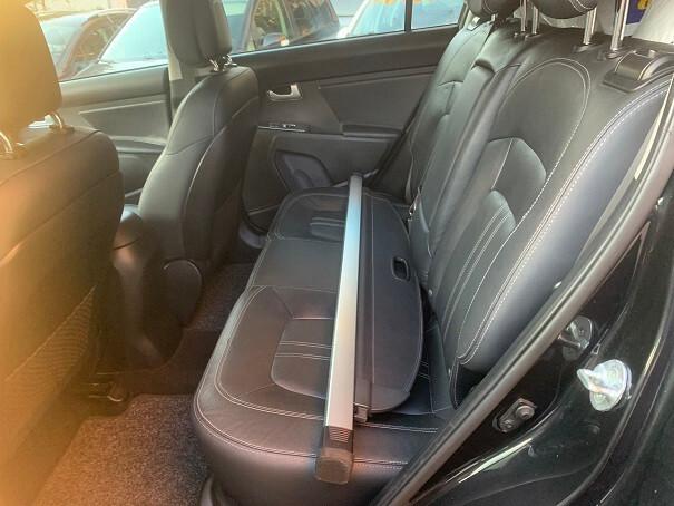 Kia Sportage 1.7 CRDI VGT 2WD high tech