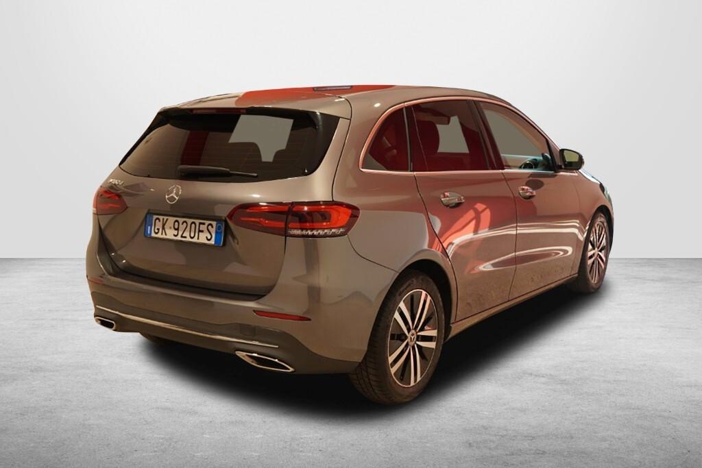 MERCEDES-BENZ B 180D 115CV AUTOMATIC SPORT PLUS ( FARI LED - PELLE - CRUISE - CLIMA BIZONA - MIRROR - TELECAMERA POST. - CERCHI 17 )