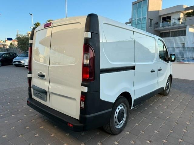 Renault Trafic 2.0 dCi 120 cv P.c T.n Ice 2022