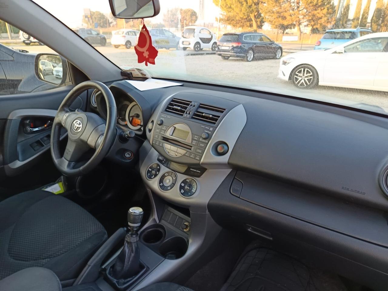 TOYOTA RAV4 4x4 DIESEL Tua a 93€ al mese