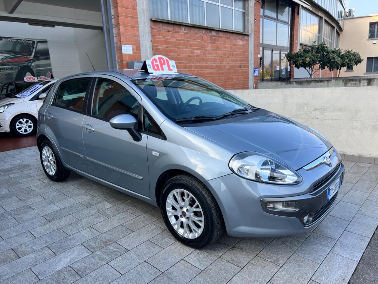 Fiat Punto Evo 1.4 5 porte Emotion GPL