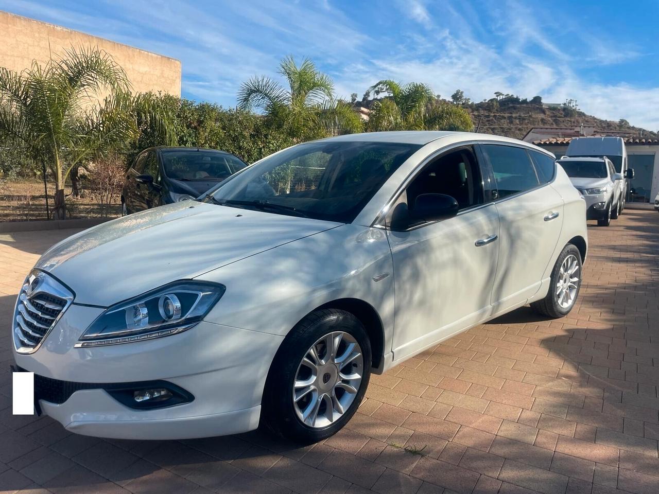 Lancia Delta 1.6"Finanziabile Senza Busta Paga"