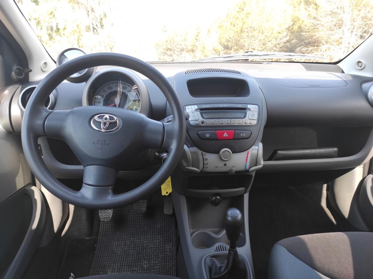 Toyota Aygo 1.0 12V VVT-i 5 porte Sol