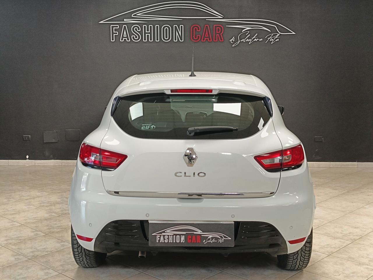 Renault Clio dCi 8V 75 CV 5 porte Moschino Life
