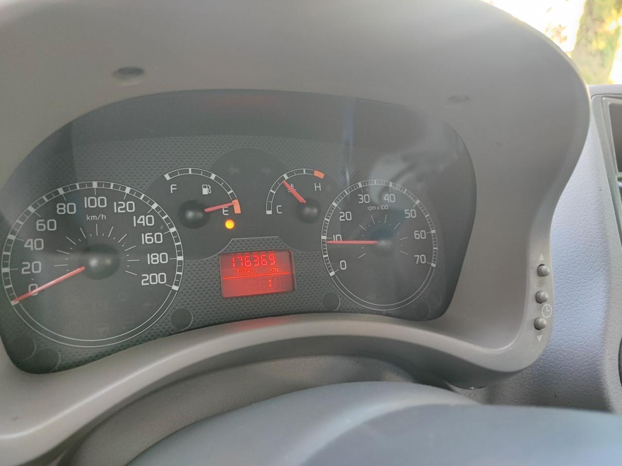 Fiat Panda 1.2 Benz Emotion neopatentati