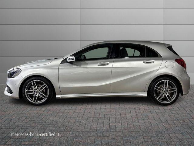 MERCEDES-BENZ A 200 d Automatic 4Matic Premium
