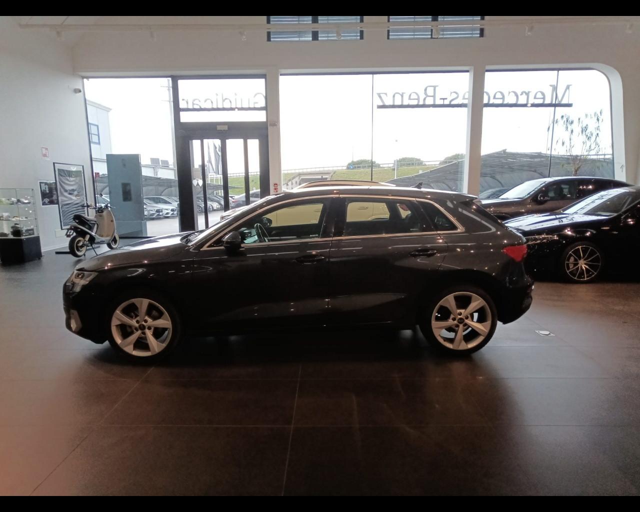 AUDI A3 IV 2020 Sportback - A3 Sportback 30 1.5 g-tron Business A