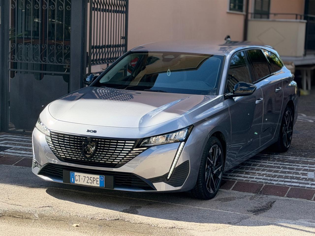 Peugeot 308 BlueHDi 130 S&S EAT8 SW Allure