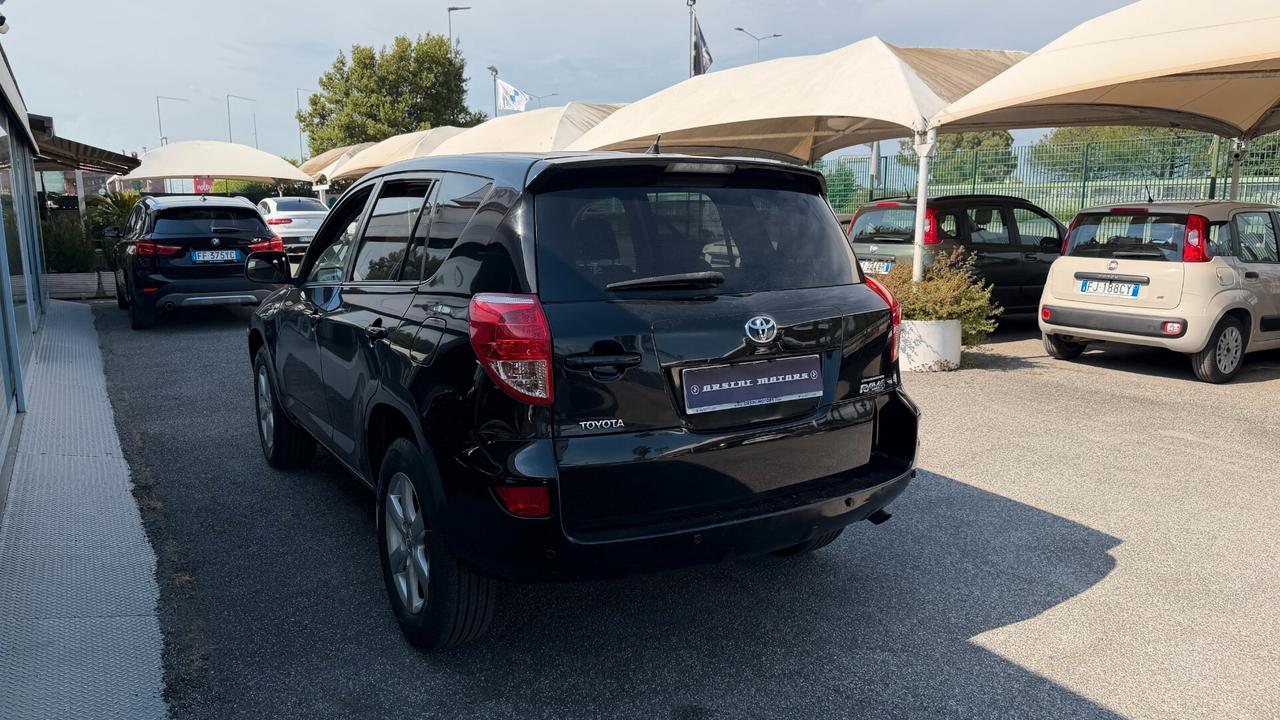 Toyota RAV 4 RAV4 Crossover 2.2 D-4D 136 CV Sol