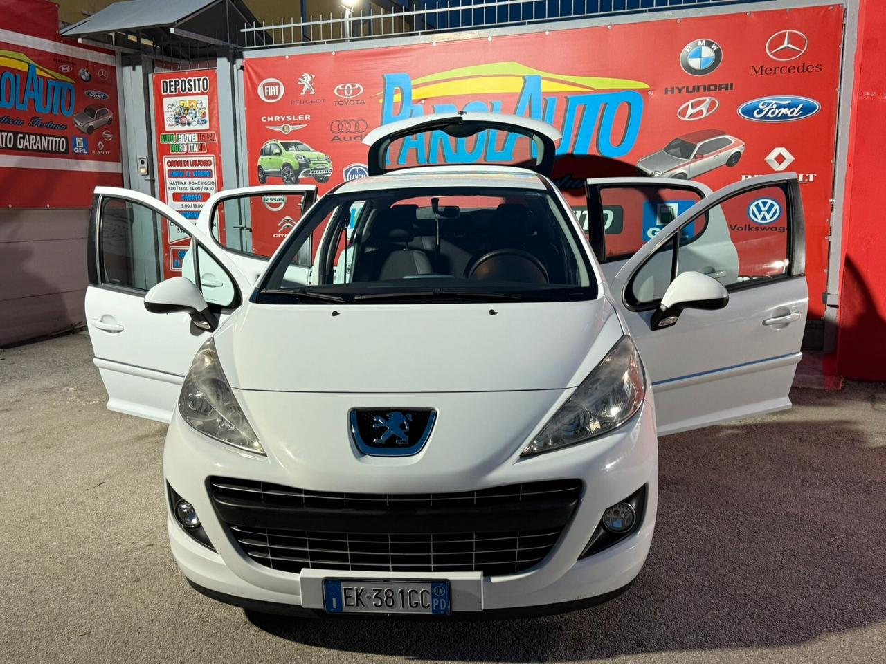Peugeot 207 1.4 95cv Active - 2011