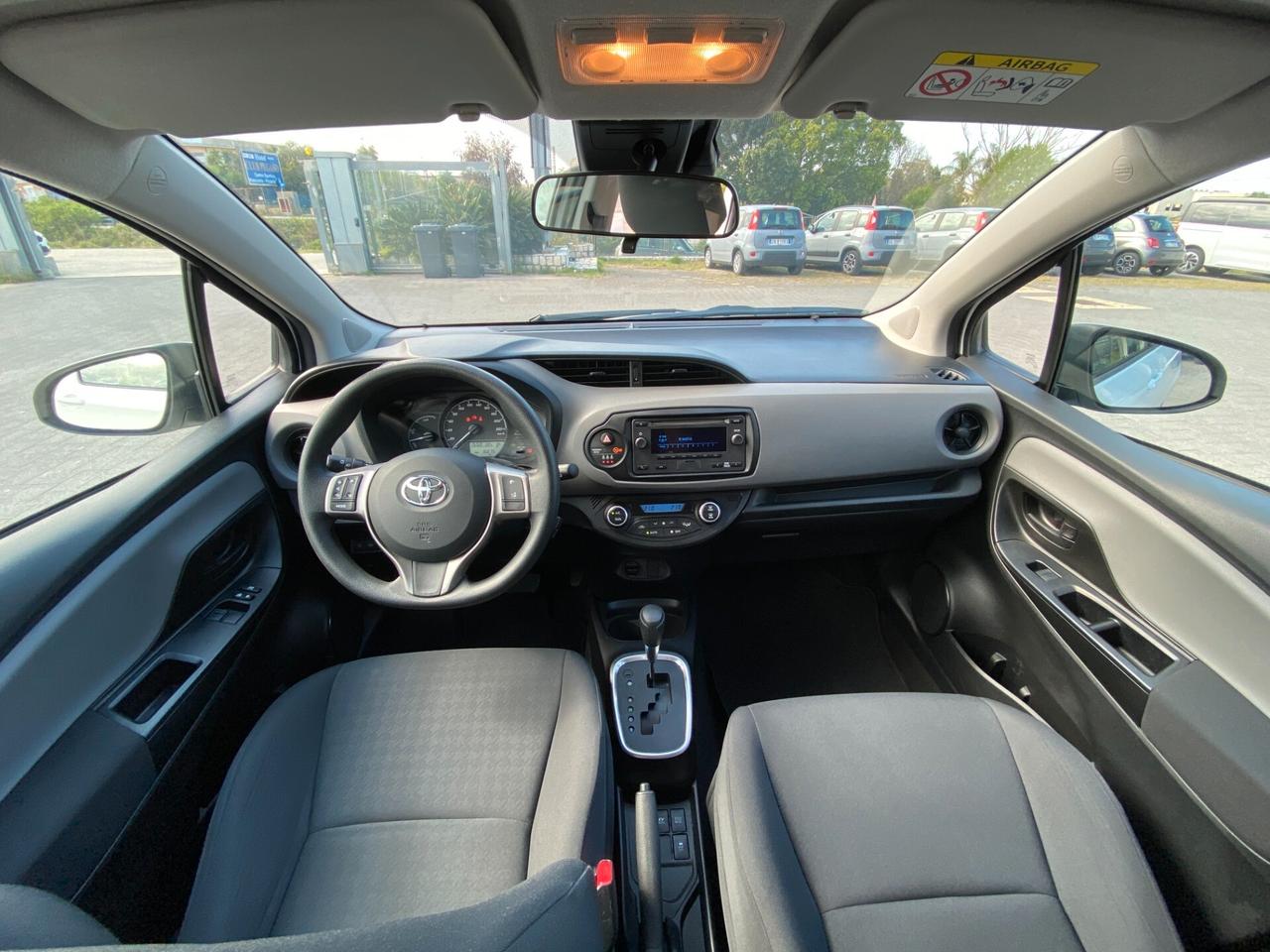 Toyota Yaris 1.5h Cool