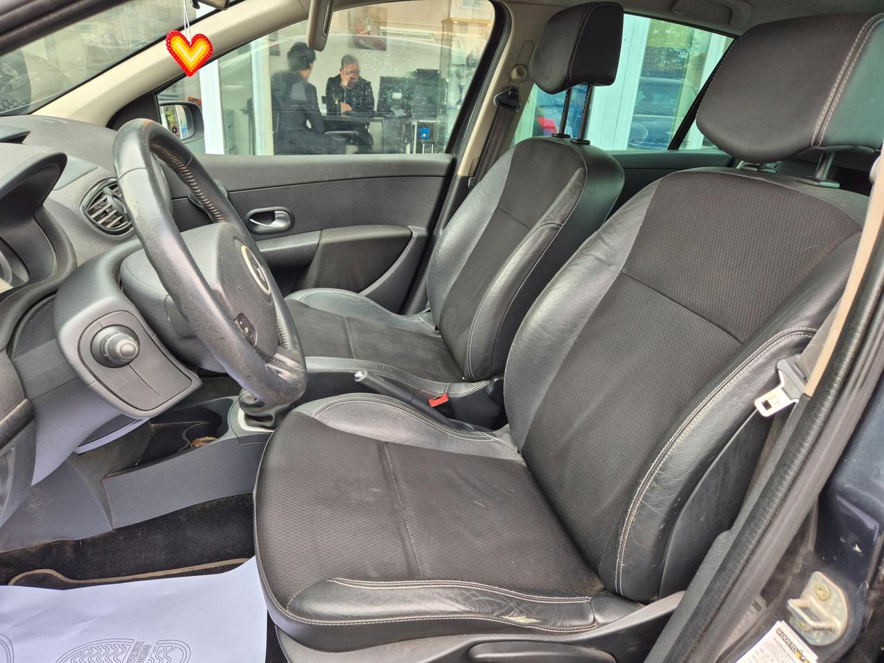 Renault Clio le iene 1.4 99cv GPL