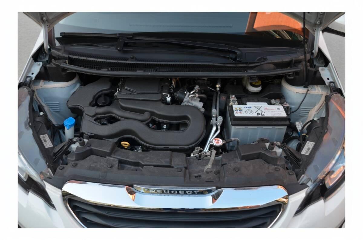 Peugeot 108 108 1.0 vti Active s&s 5p neopatentati