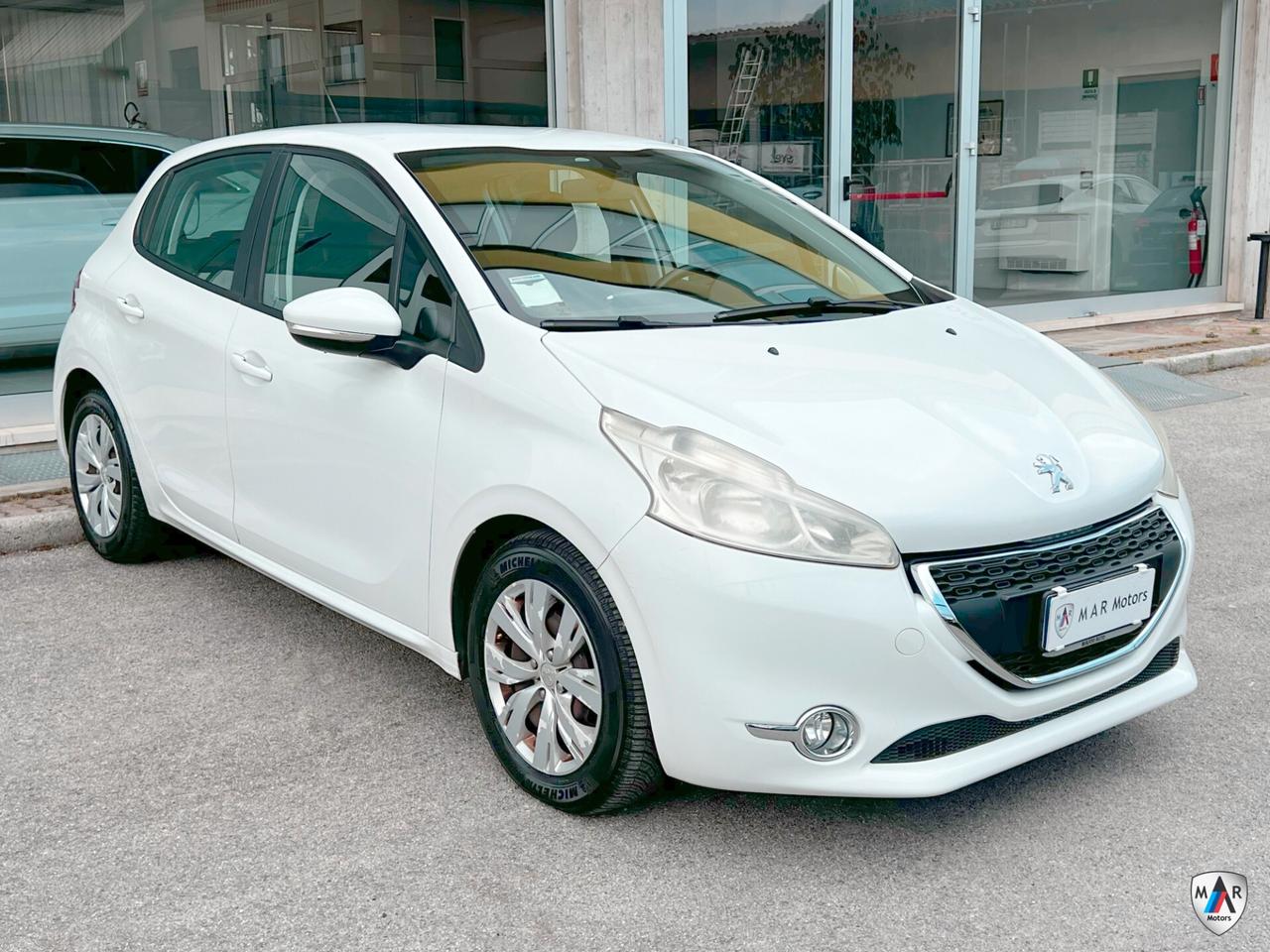 Peugeot 208 1.4 HDi 68 CV 5 porte Access
