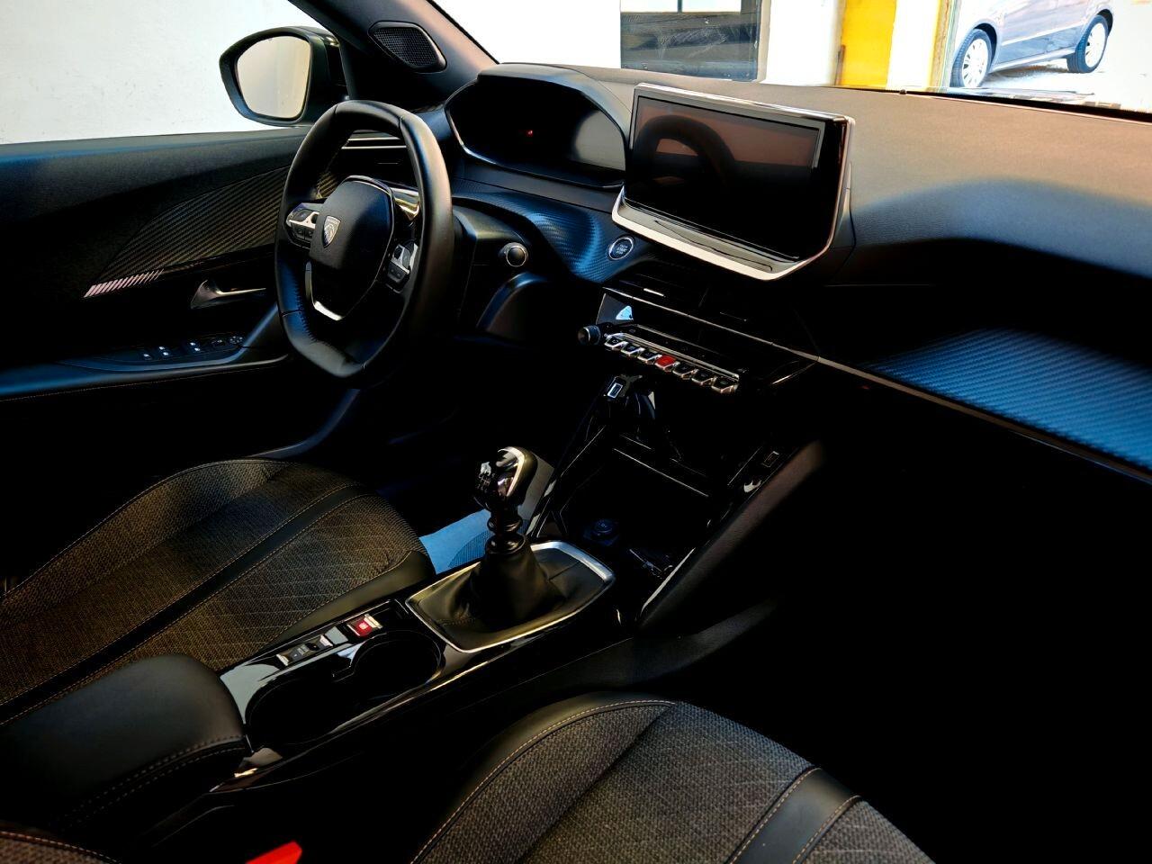 Peugeot 2008 Allure 1.2 Pack Navi 100cv