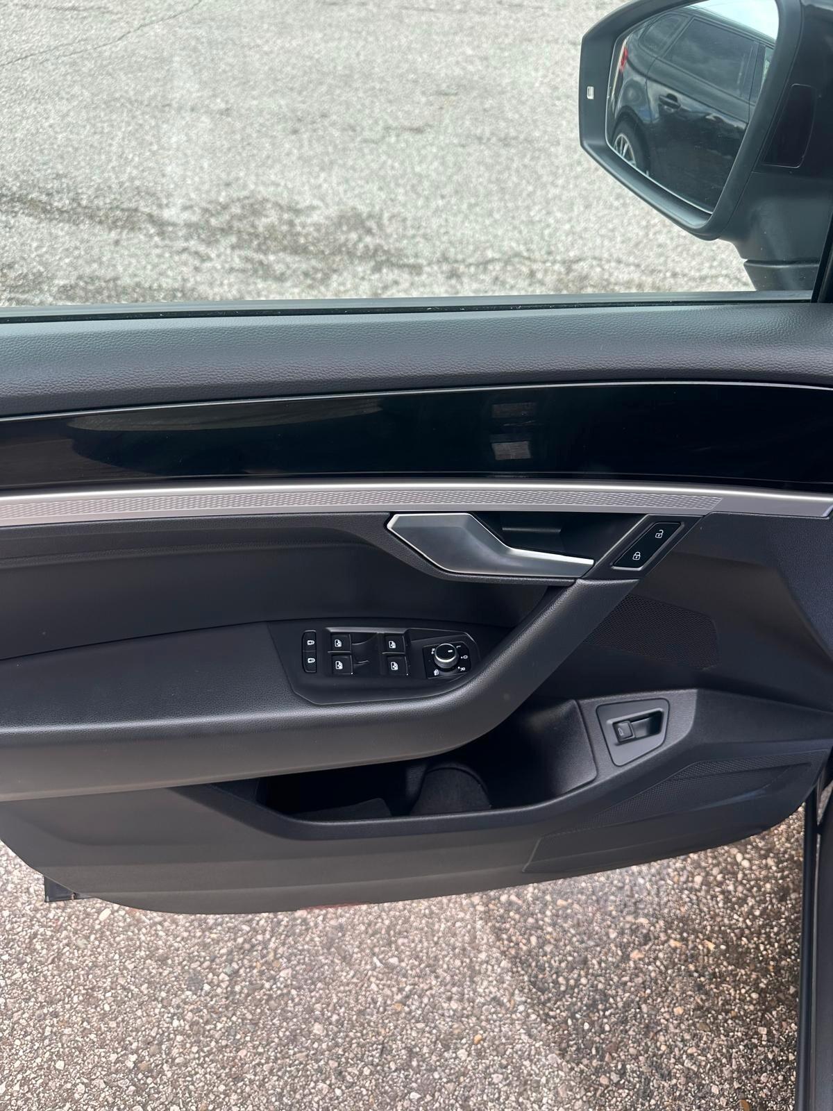 Volkswagen Touareg 3.0 V6 TDI SCR Black Style Tetto Panoramico Pelle Totate Sospensioni Regolabili