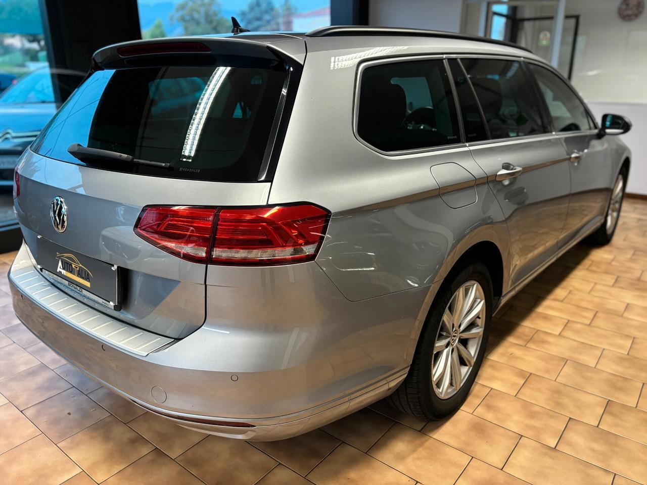 Volkswagen Passat Variant 2.0 tdi businessline150cv*CINGHIA FATTA 124000 KM