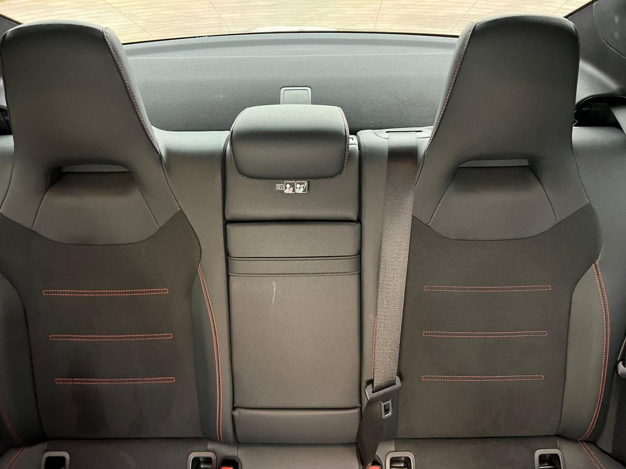 Mercedes CLA 200d Premium AMG 150CV