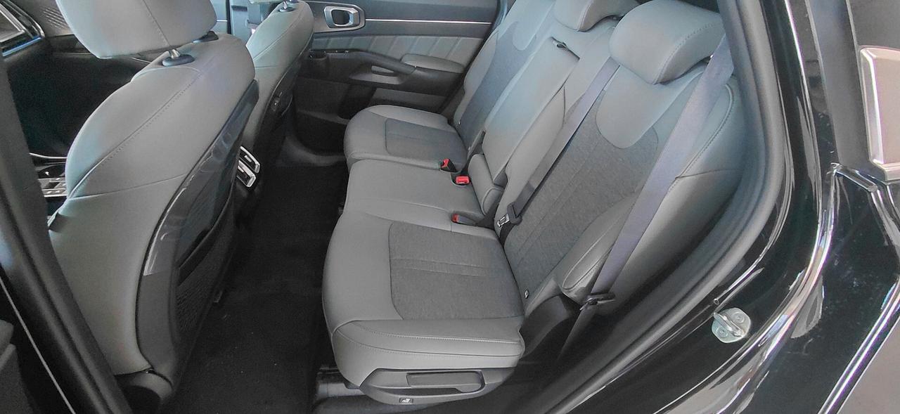 Kia Sorento 1.6 T-GDi HEV AT6 2WD Style "KM 0"