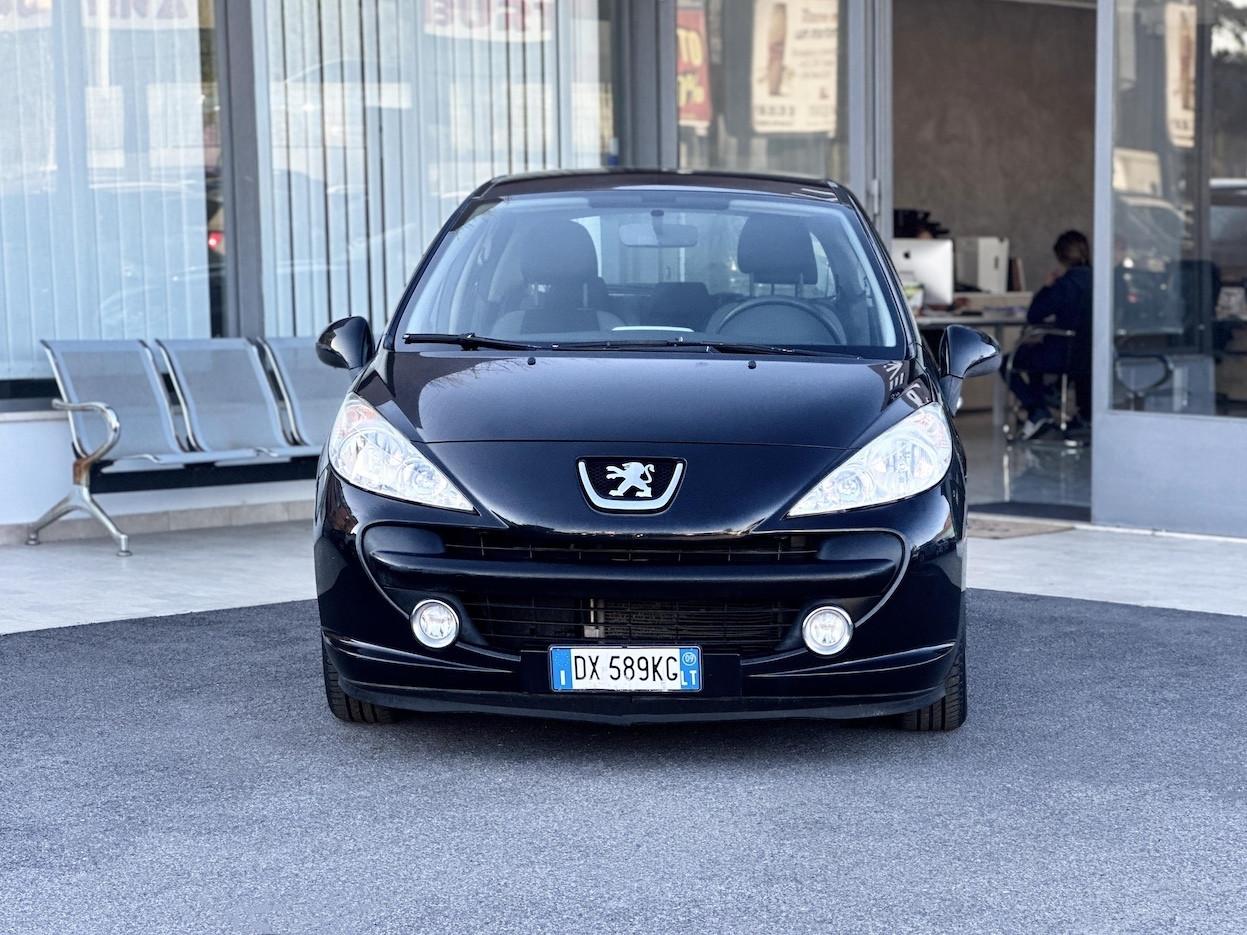 Peugeot 207 1.4 Diesel 70CV 33000 km Neo - 2009