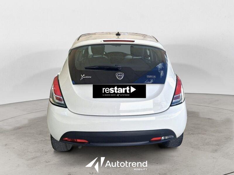 Lancia Ypsilon 1.0 FireFly 70 CV Hybrid Silver S&S
