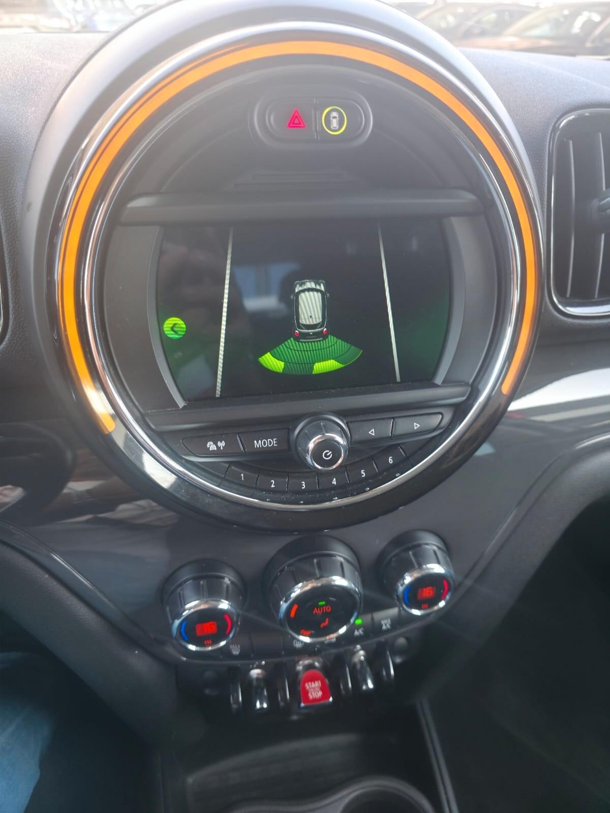 Mini Cooper D Countryman 2.0 Business Automatica