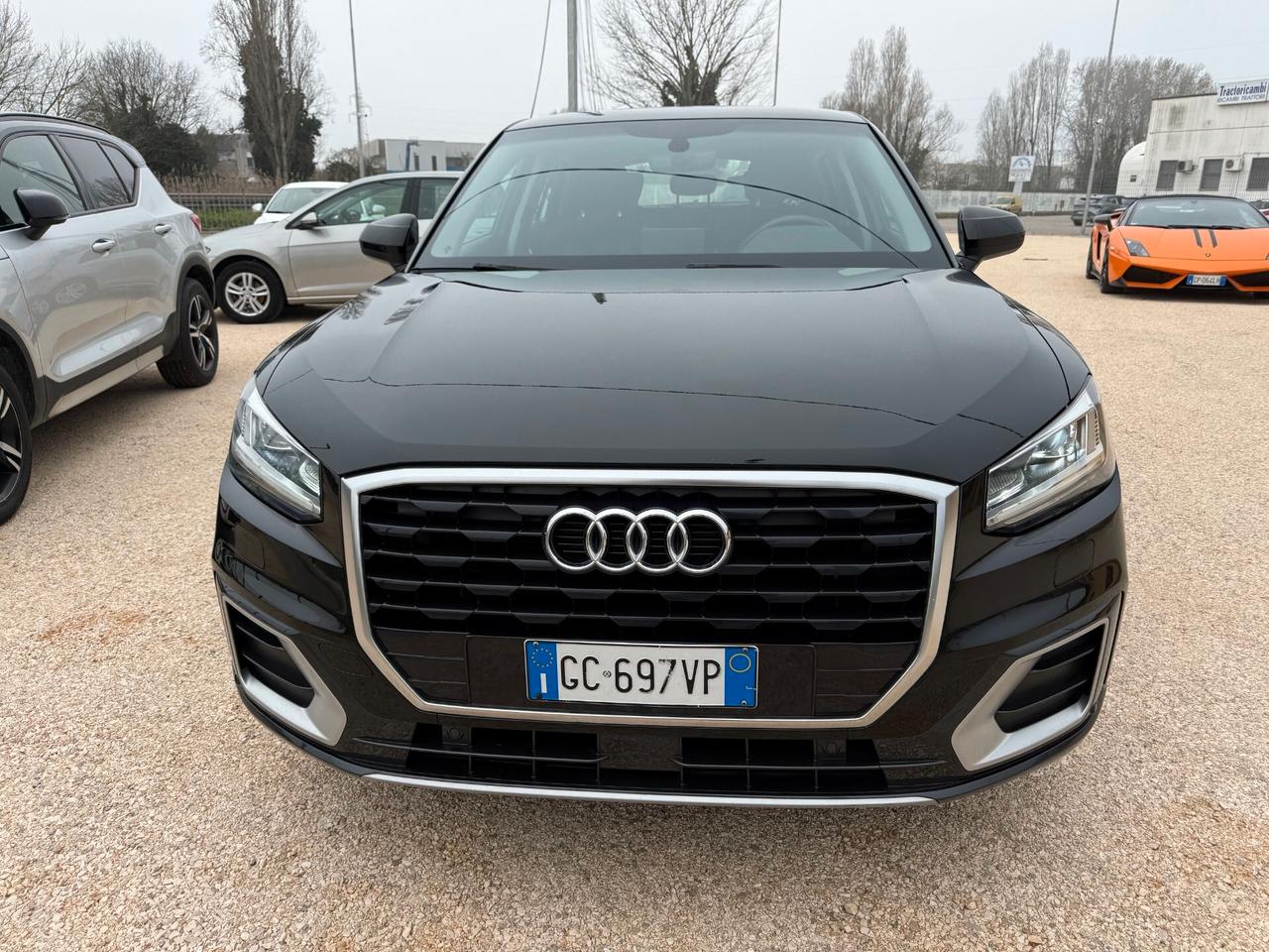 Audi Q2 30 TDI S tronic Identity Black 1.6 my20