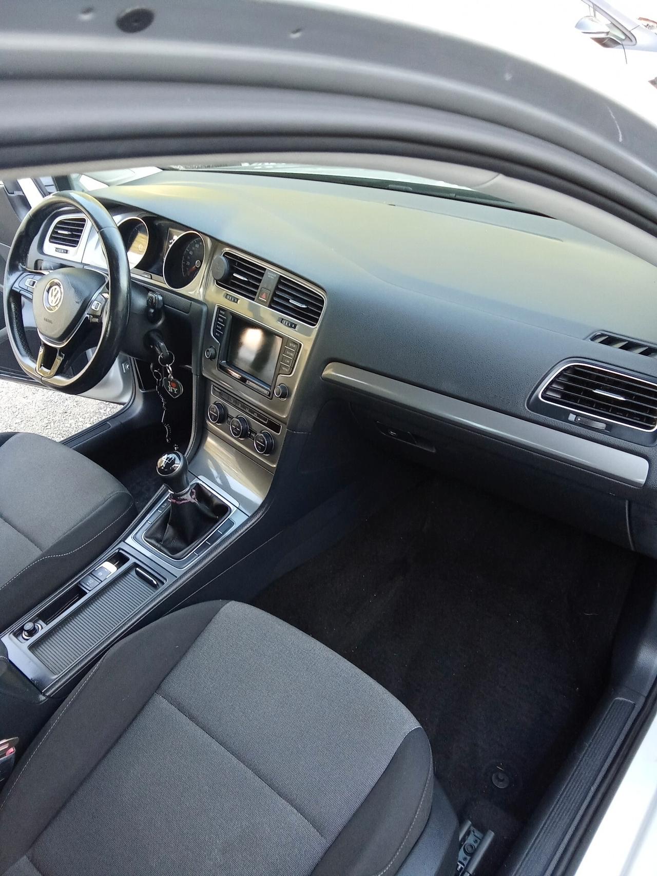 Volkswagen Golf 1.6 TDI 110 CV 5p. 11/015