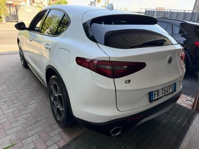 Alfa Romeo Stelvio 2.2 Turbodiesel 210 CV AT8 Q4 Super