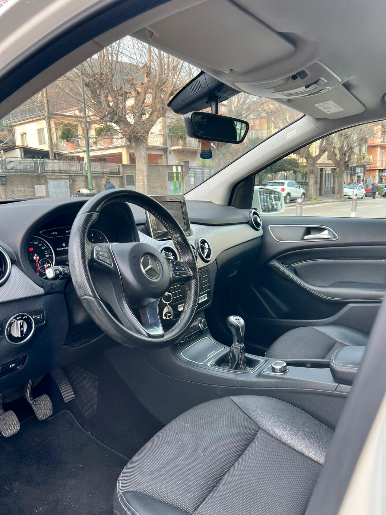 Mercedes-benz B 180 CDI Premium