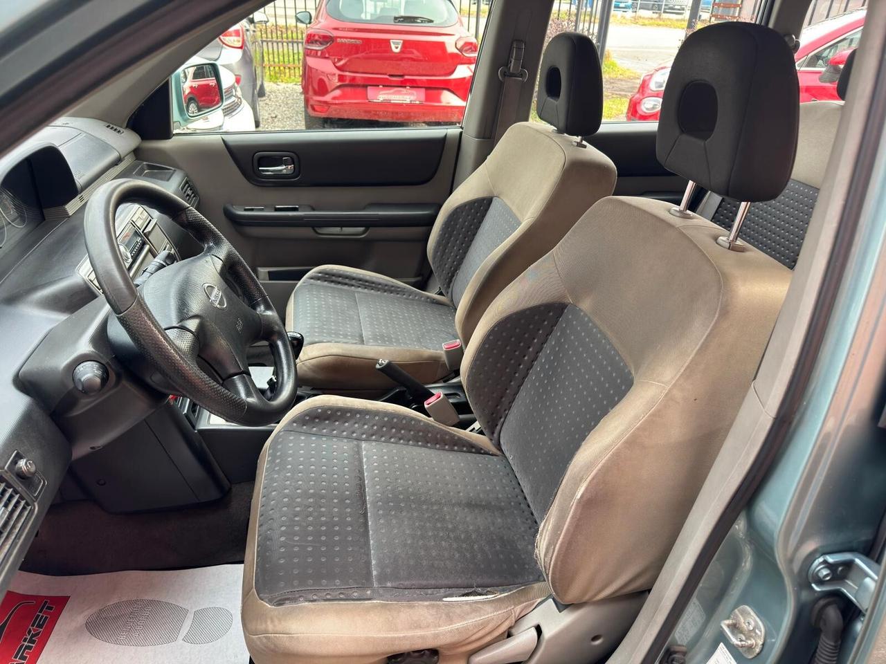 Nissan X-Trail 2.2 TD Di 114CV Elegance