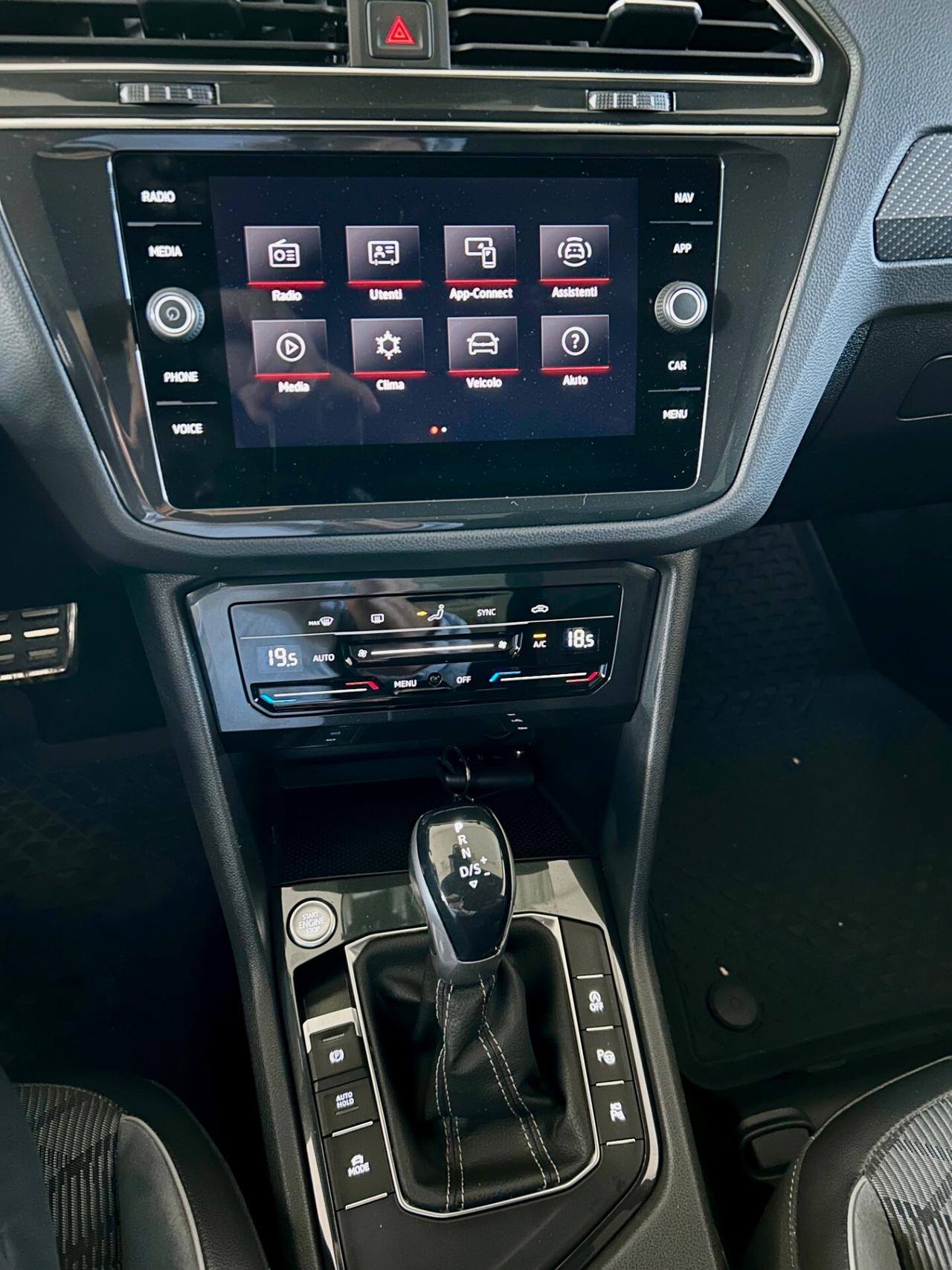 Volkswagen Tiguan 2.0 TDI 150 CV SCR DSG R-Line