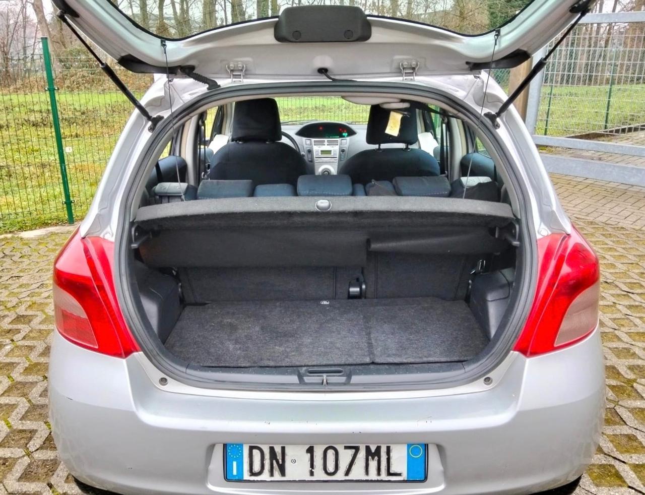 Toyota Yaris 1.0 69Cv 5 porte Sol*Clima*Neopatentati